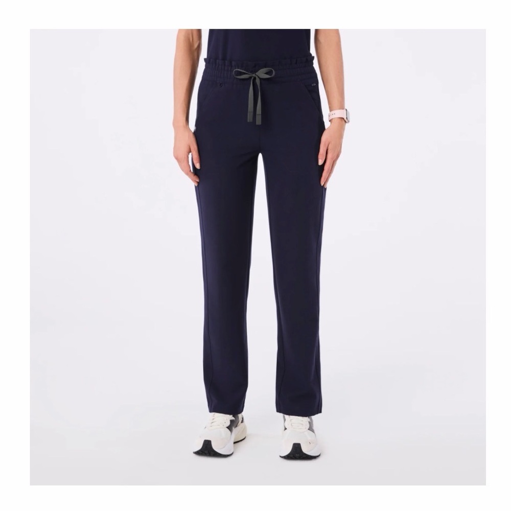 Figs Davia High Waisted Straight Leg Scrub Pants in Navy